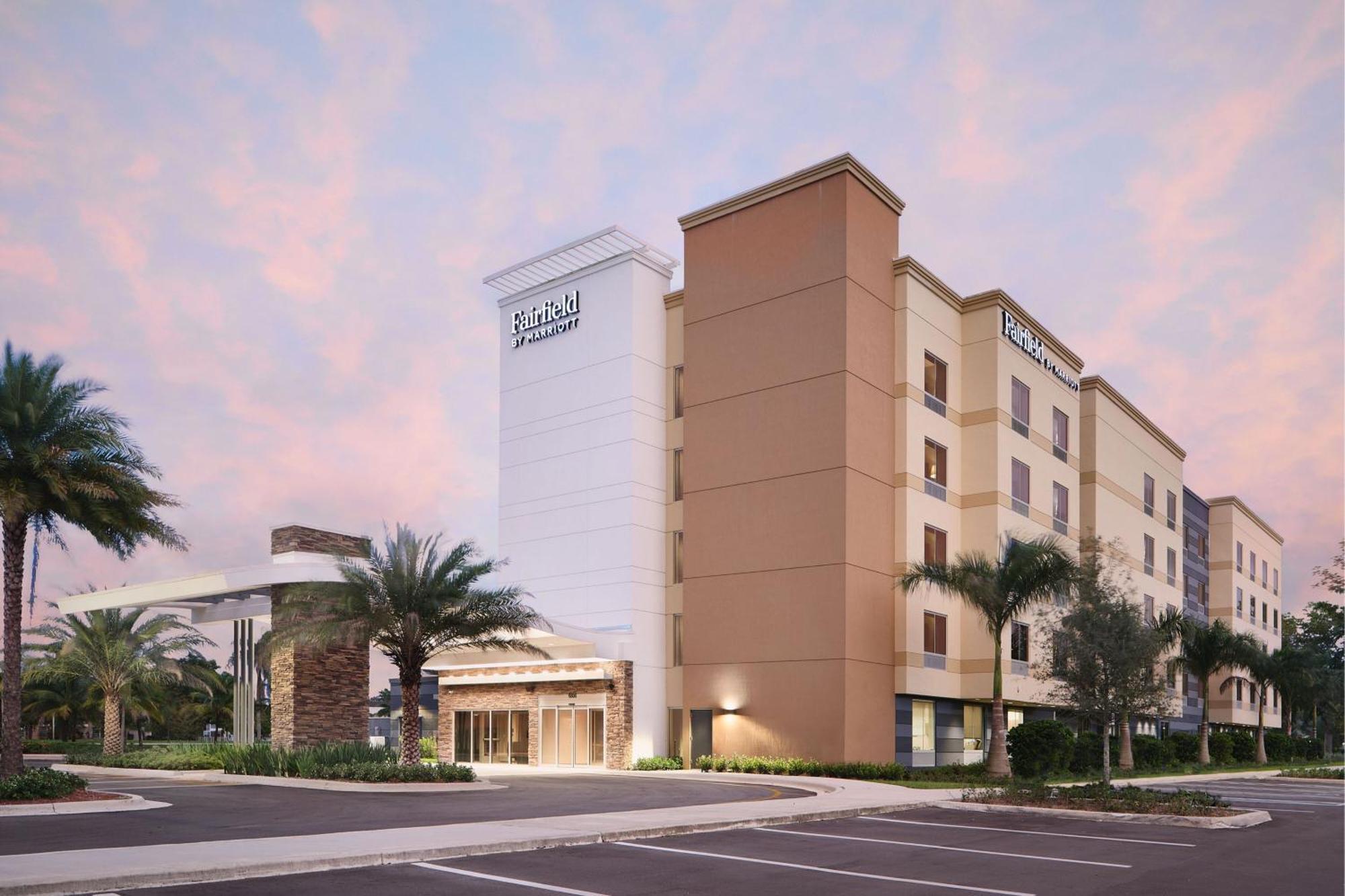 Fairfield Inn & Suites By Marriott Fort Lauderdale Northwest Тамарак Екстер'єр фото